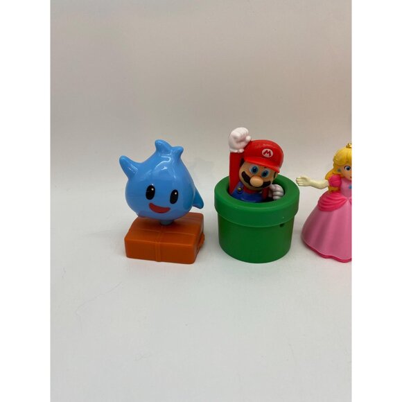 2022 McDonald's Nintendo Video Game Characters: Happy Meal Toy Collection - Picture 2 of 5